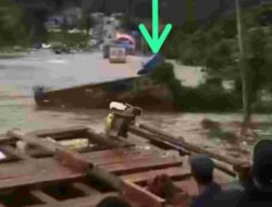 Detik-detik Sebuah Truk Box Terjatuh Saat Melintasi Jalan poros Trans Sulawesi
