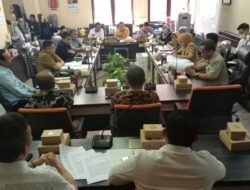 Tolak Developer Kelola Lingkungan, Warga Perumahan Darmo Hill Hearing Bersama Komisi A