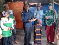 Baznas Kembali Menyalurkan 3 Bantuan Bedah Rumah Warga Kecamatan Maiwa