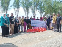 Wujud Peduli, YBM PLN UPT Makassar Salurkan Bantuan Untuk Korban Bencana Banjir di Sidrap dan Wajo