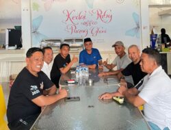 Eratkan Silaturrahmi, Wakil Ketua DPRD Provinsi Sulsel Menyambangi Kediaman A. M. Yusuf Ruby