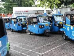 Tak Kantongi Ijin, Bajai Masih Beroperasi di Aspal Kota Makassar