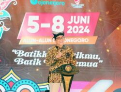 Pekan Batik Daerah di Bojonegoro Resmi Ditutup, Pj Bupati: Beri Dampak Langsung Kepada Masyarakat