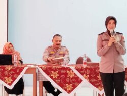 Polwan Edukasi Pelajar Sekolah Dasar Bijak Bermedia Sosial