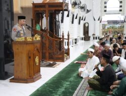 Shalat Subuh Berjamaah di Masjid Raya, Kapolres Sidrap Ajak Masyarakat Pererat Ukhuwah