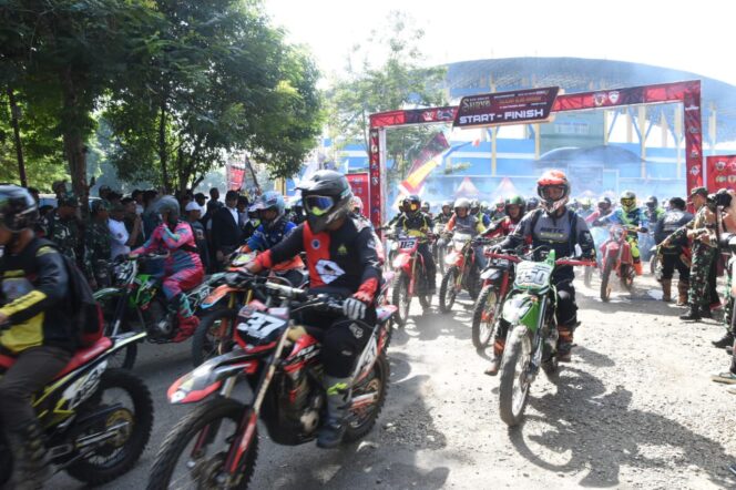 
					Sambut HUT ke-79 TNI, Kodim 1002/HST Gelar One Day Adventure Trail “Jelajah Alam Barabai” Part 7