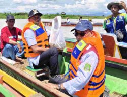 Ekosistem Danau Dihidupkan, Bupati Sidrap Lepas Ratusan Ribu Bibit Ikan