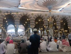 CJH Kloter 7 Embarkasi Makassar Asal Sidrap Laksanakan Ibadah Perdana di Masjid Nabawi, Madinah