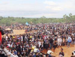Dukung Otomotif, Dua Hari Berturut Bupati Syaharuddin Saksikan Kejurda di Sirkuit Lasiwala