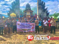 Drama Pagi di Desa Puasana: Polisi dan Warga Kompak Bersihkan Tempat Ibadah Sambut Hari Bhayangkara ke-79