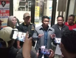 Didi Sungkono, S.H., M.H.: Kepala SMKN 1 Kota Kediri PERSEKUSI WARTAWAN dengan SAJAM CELURIT, Dilaporkan POLISI