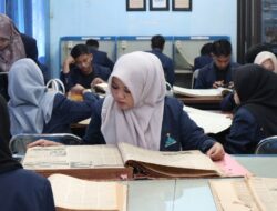 Perpustakaan Stikosa AWS Menjadi Rujukan Favorit Mahasiswa UIN KH Achmad Siddiq Jember