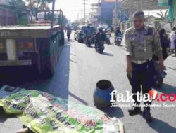 Gagal Mendahului Truk, Pemotor Tewas di Jalan Raya Kepatihan Menganti Gresik