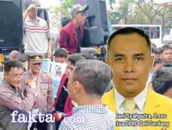 Desak Periksa Zakky Sahri Dan Hamdani Terkait SPPD, FRAKSI Geruduk Kejati Sumut