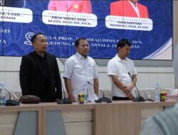 Dorong Mahasiswa Kesmas Hasilkan Karya, Asri Tadda Bagi Tips Menulis Buku PBL di FKM Unhas