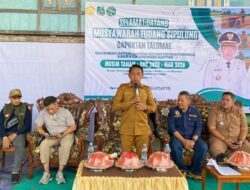 Bahas Musim Tanam Okmar, Bupati Sidrap Gelar Tudang Sipulung Bersama Gapoktan Talumae