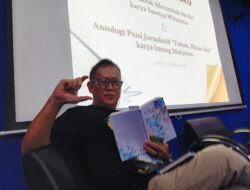 Imung Mulyanto Luncurkan Antologi Puisi ‘Tuhan, Plis Deh…’