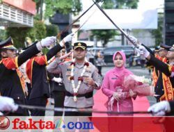 Tradisi Pisah Sambut Kapolres Gresik, AKBP Rovan Berpamitan, AKBP Ramadhan Siap Lanjutkan Pengabdian