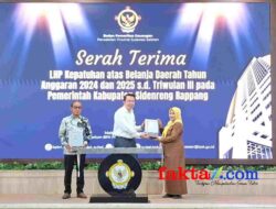 BPK Serahkan LHP Kepatuhan Belanja Daerah TA 2024 2025 Triwulan III kepada Pemkab Sidrap
