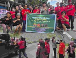 Bersama Ormas, Polres Konawe Gelar Aksi Berbagi Takjil di Depan Kampus Unilaki