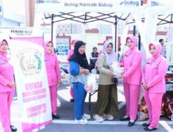 Tekan Lonjakan Harga Jelang Idul Fitri, Polres Sidrap Gelar Pasar Murah