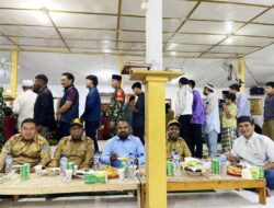 Di Tengah Perbedaan, Ada Pelukan Kebersamaan: Willem Wandik Buka Puasa Bersama Umat Muslim Tolikara