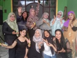 Halal Bihalal Sidoarjo Damai Bersatu Makin Meriah Digoyang Artis Titin Kharisma