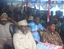 ​Sinergi Iman dan Pembangunan: Bupati Willem Wandik Letakkan Batu Pertama Kantor Klasis Geya