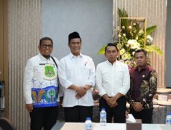 Dobrak Pasar Indonesia Timur, Formula Stabilitas Harga Telur ala Bupati Sidrap Pukau Mentan