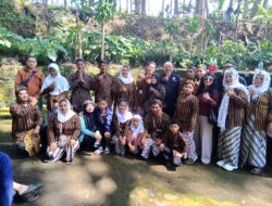 Dihadiri 5.000 Pengunjung, Kirab Budaya Satu Suro di Lereng Gunung Arjuno Berlangsung Meriah
