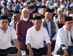 Ribuan Warga Sidrap Padati Stadion Ganggawa, Ikuti Salat Istisqa Memohon Turunnya Hujan