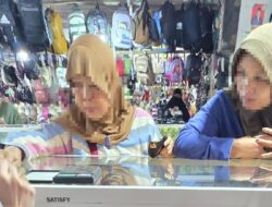 Terekam CCTV! Dua Wanita Berjilbab Kuning & Krem Beraksi di Pasar Rappang Sidrap, Kerugian Capai Rp22,5 Juta