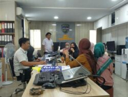 Ingkar Janji Refund, Puluhan Korban Dugaan Penipuan Umrah Subsidi Putri Dakka Serbu Polda Sulsel