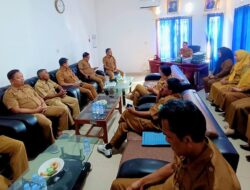 Langsung Pimpin Rapat di Hari Pertama, Plt. Kepala DPMD Konawe Soroti Rangkap Jabatan Kades-PPPK