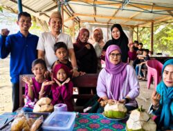Bupati Konawe Sambangi Lapak UMKM di ICP, Duduk Santai Bersama Pedagang dan Warga