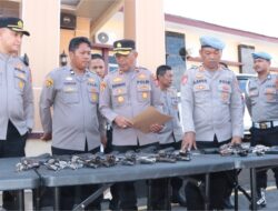 Cegah Penyalahgunaan, Kapolres Sidrap Cek Senjata Api Personel