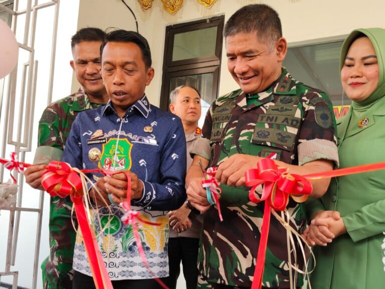 Pangdam XIV Hasanuddin Resmikan Rumah Prajurit dan Sumur Bor di Sidrap, Buah Kolaborasi dengan Pengusaha Muda