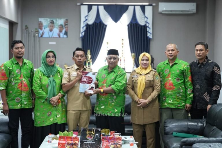 Pererat Silaturahmi di Perantauan, Warga Sidrap di Papua Barat Daya Undang Bupati Syaharuddin Hadiri Pelantikan Kebugis