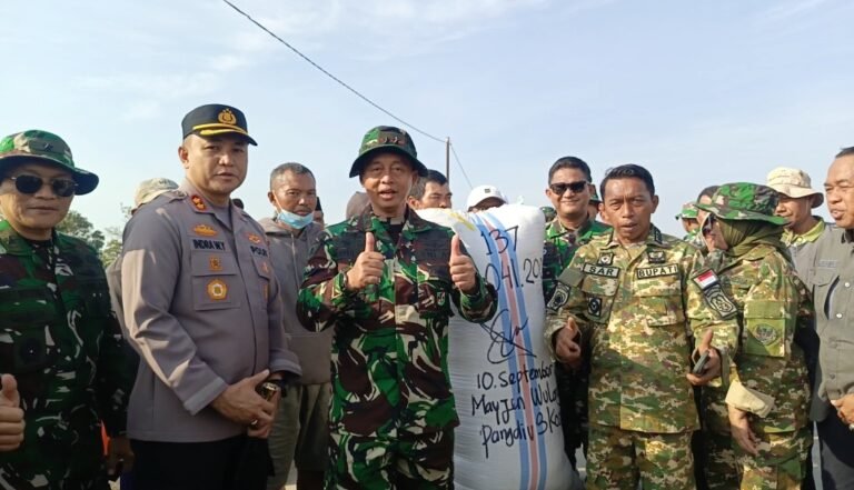 Datang ke Sidrap untuk Panen, Pangdivif Kostrad Malah Bilang: “Pindahkan Markas Saya ke Sini