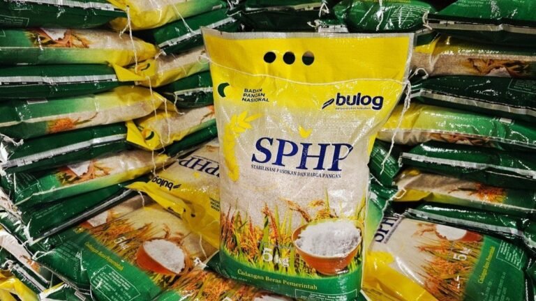 Bulog Sidrap Ancam Cabut Izin Penyalur Nakal yang Jual Beras SPHP di Atas HET