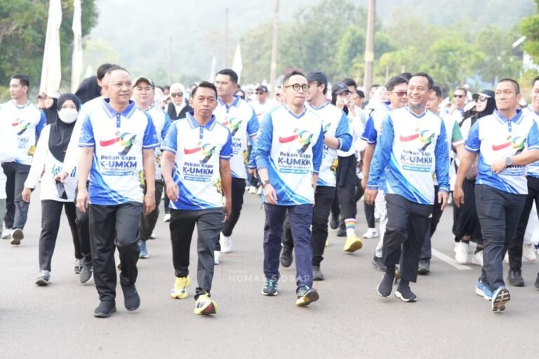Menikmati Keindahan Pantai Ide Sorowako, Pemkab Sidrap Ramaikan Jalan Sehat Anti Mager Harkopnas ke-79