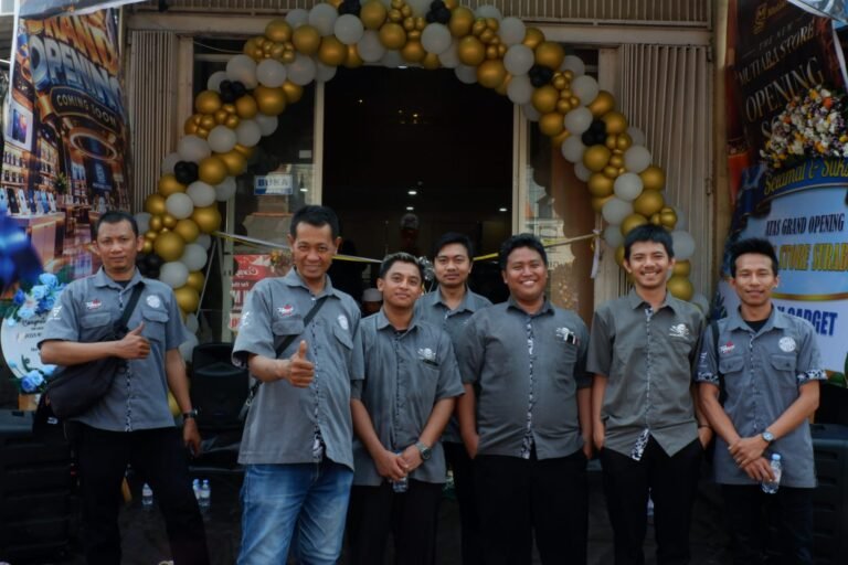 Mutiara Store Perkuat Posisi sebagai Pusat Grosir HP Second Berkualitas di Surabaya, Bos Uchild Utamakan Kepercayaan dan Kepedulian