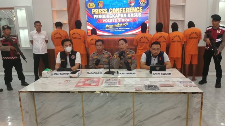 Janji Manis Berujung Petaka: Polisi Bongkar Sindikat Penipuan Berkedok Asmara di Sidrap, Kerugian Capai Ratusan Juta